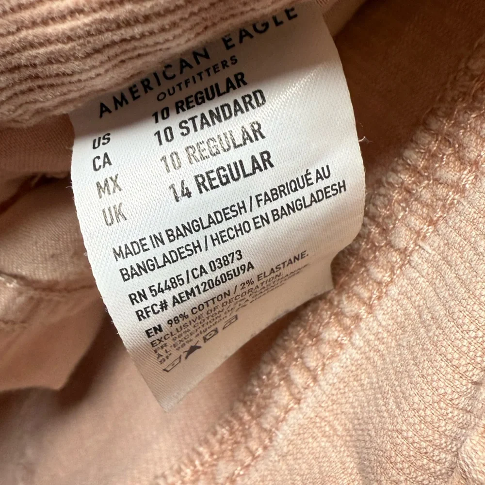 American‎ Eagle Women’s Super Stretch Mom Jeans Pants